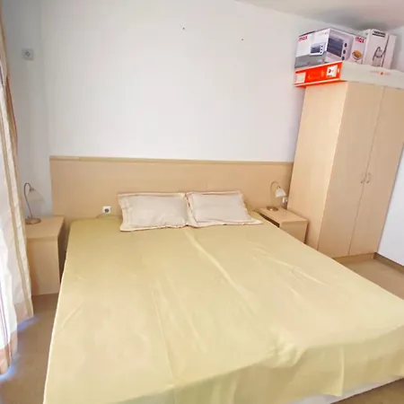 три комнаты на солнечном берегу Apartment Sunny Beach